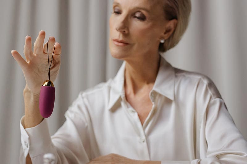 how do you use a bullet vibrator